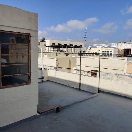 Rons Town House Apartment Tarxien Екстериор снимка